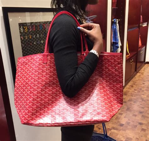 If you can only have one Goyard St Louis, which size and color 